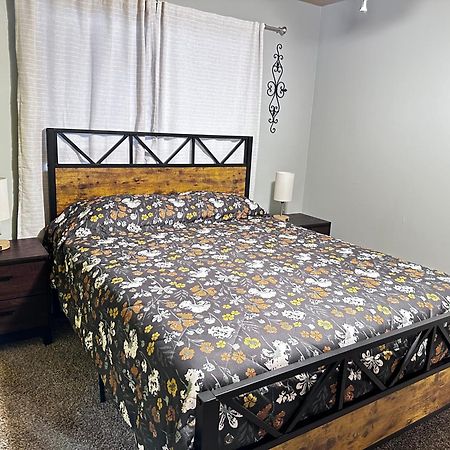 Bluebird Cabin Crestline ภายนอก รูปภาพ