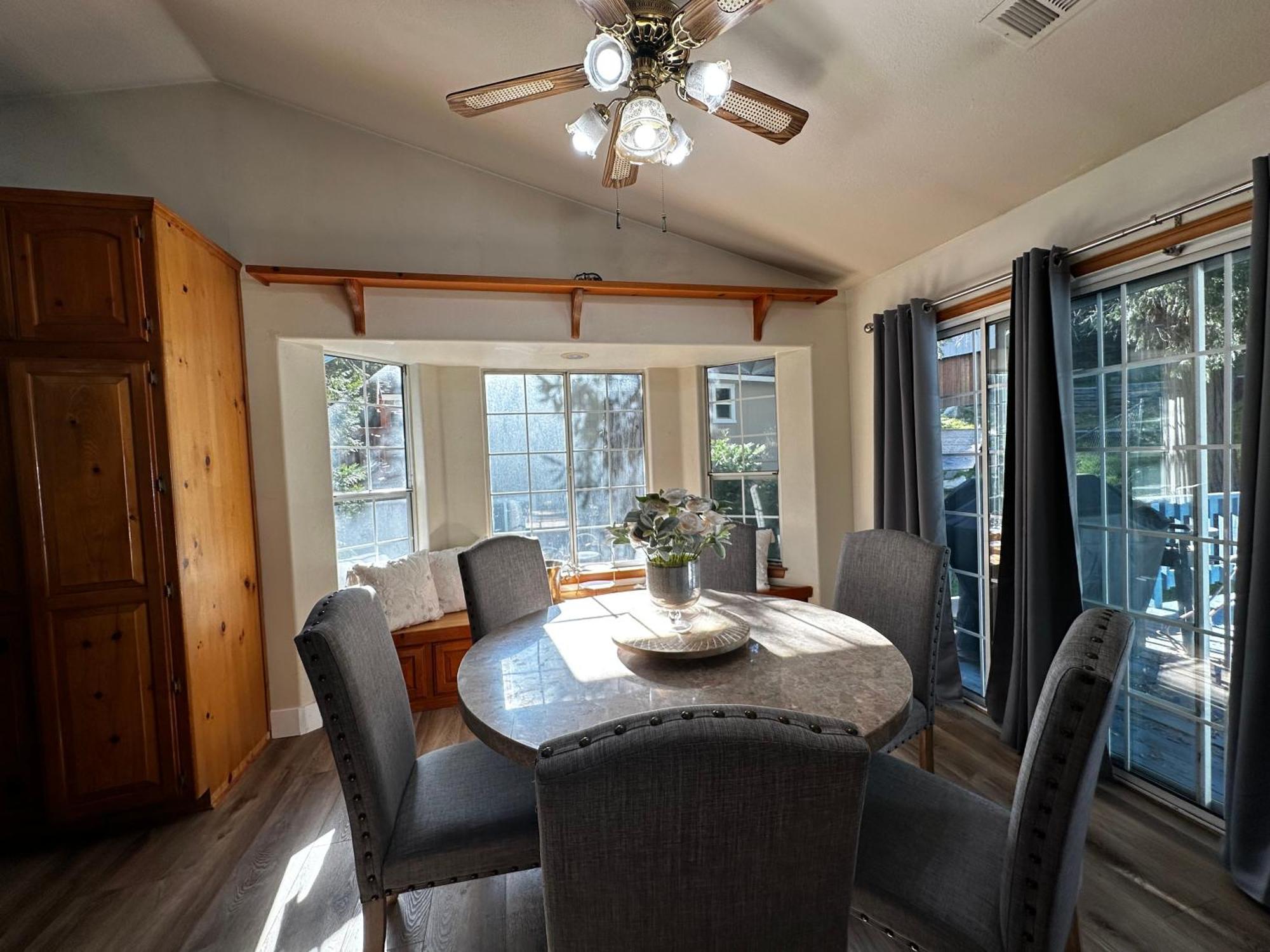 Bluebird Cabin Crestline ภายนอก รูปภาพ