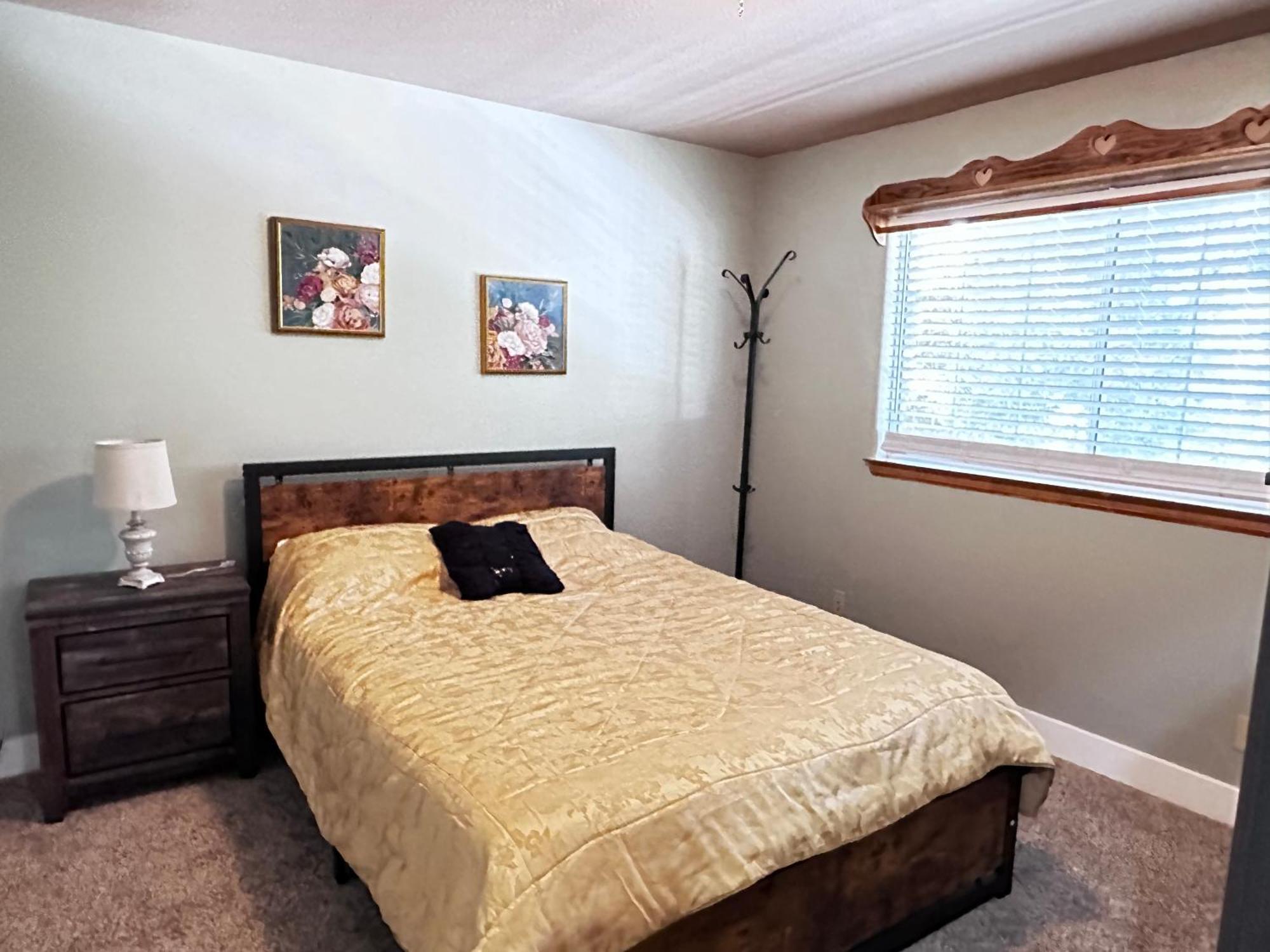 Bluebird Cabin Crestline ภายนอก รูปภาพ